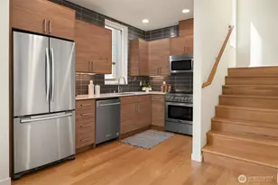 3924 Linden Ave N, Seattle, WA 98103 - Photo 7