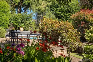 421 W Highland Dr, Seattle, WA 98119 - Photo 37