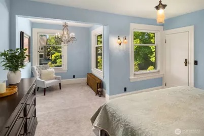 421 W Highland Drive, Seattle, WA 98119 - Photo 27