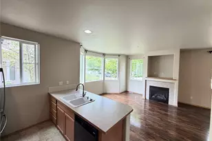2045 Bobs Hollow Ln, DuPont, WA 98327 - Photo 5