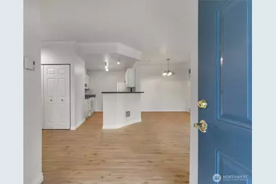 22104 41st Avenue S #101, Kent, WA 98032 - Photo 3
