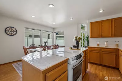 8721 128th Avenue NE, Kirkland, WA 98033 - Photo 11
