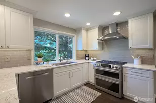 6349 114th Ave SE, Bellevue, WA 98006 - Photo 9