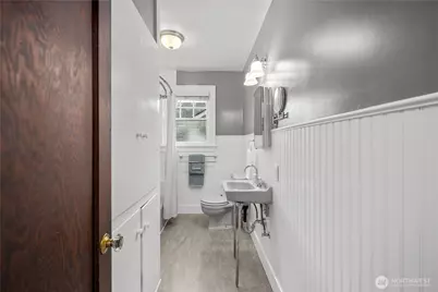 1210 N 2nd Street, Renton, WA 98057 - Photo 17