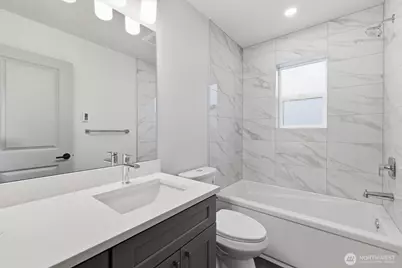 14610 Corliss Avenue N #B, Shoreline, WA 98133 - Photo 15