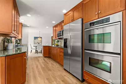 21415 SE 16th Place, Sammamish, WA 98075 - Photo 9