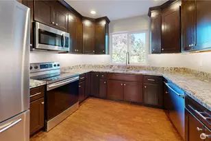 8836 E B St, Tacoma, WA 98445 - Photo 15