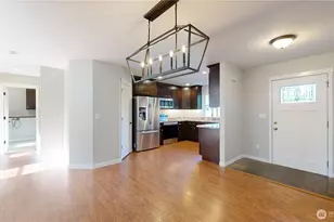 8836 E B St, Tacoma, WA 98445 - Photo 5