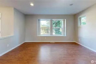8836 E B St, Tacoma, WA 98445 - Photo 11