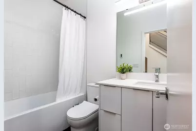 6307 34 Avenue SW, Seattle, WA 98126 - Photo 15