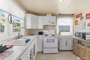 10819 53rd St Ct E, Puyallup, WA 98372 - Photo 15