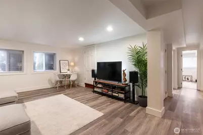 12840 Renton Avenue S #lower, Seattle, WA 98178 - Photo 5