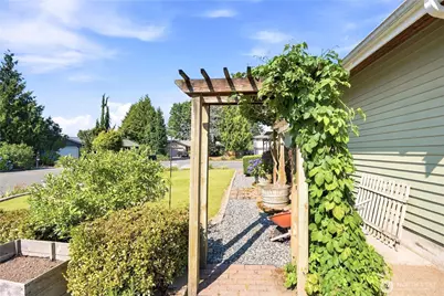 20611 6th Place W, Lynnwood, WA 98036 - Photo 33