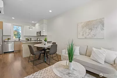 2310 W Newton Street, Seattle, WA 98199 - Photo 11