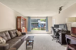 424 W 4th St, Port Angeles, WA 98362 - Photo 25
