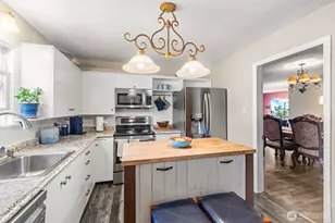 424 W 4th St, Port Angeles, WA 98362 - Photo 17