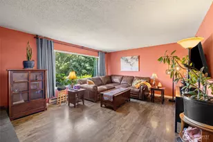 424 W 4th St, Port Angeles, WA 98362 - Photo 11