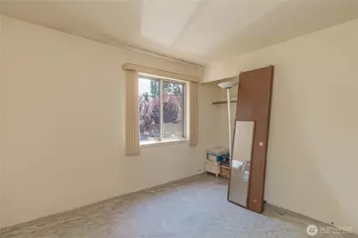 25401 35th Place S, Kent, WA 98032 - Photo 19