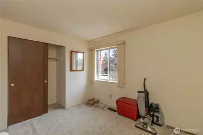 25401 35th Place S, Kent, WA 98032 - Photo 17