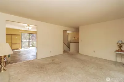 25401 35th Place S, Kent, WA 98032 - Photo 9