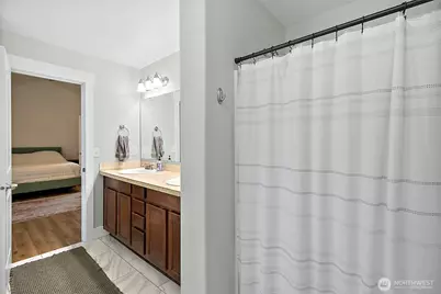 11005 179th Avenue Ct E, Bonney Lake, WA 98391 - Photo 17
