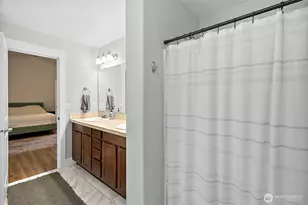11005 179th Ave Ct E, Bonney Lake, WA 98391 - Photo 17