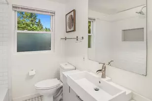18210 Dayton Ave N, Shoreline, WA 98133 - Photo 17