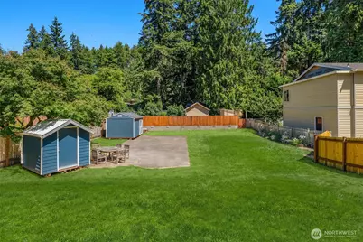 18210 Dayton Avenue N, Shoreline, WA 98133 - Photo 25