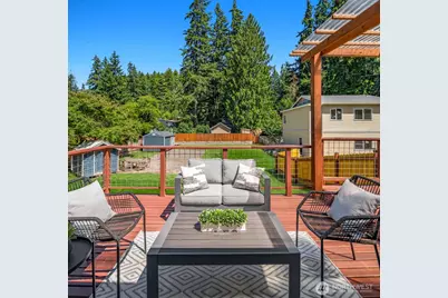 18210 Dayton Avenue N, Shoreline, WA 98133 - Photo 21