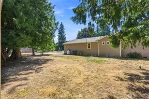 1087 Idlewood Dr, Camano Island, WA 98282 - Photo 33