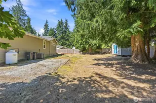1087 Idlewood Dr, Camano Island, WA 98282 - Photo 31