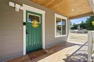 1087 Idlewood Dr, Camano Island, WA 98282 - Photo 5