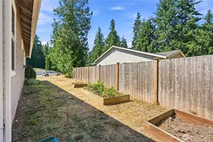 1087 Idlewood Dr, Camano Island, WA 98282 - Photo 35