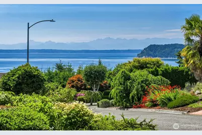 9407 61st Avenue W, Mukilteo, WA 98275 - Photo 1