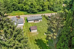 21 Maple Leaf St, Raymond, WA 98577 - Photo 33