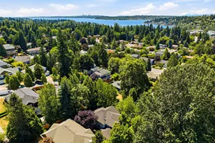 10521 NE 120th St, Kirkland, WA 98034 - Photo 27