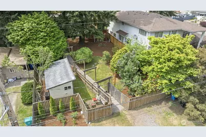 15749 Wallingford Avenue N, Shoreline, WA 98133 - Photo 35