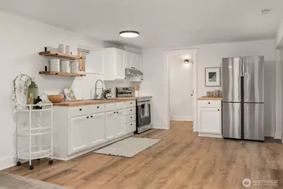 6750 12th Avenue NW, Seattle, WA 98117 - Photo 21