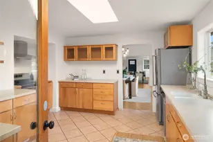 6750 12th Ave NW, Seattle, WA 98117 - Photo 13