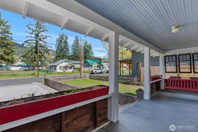 253 Benton Street, Leavenworth, WA 98826 - Photo 5