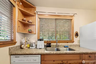 321 Paradise Drive, Ashford, WA 98304 - Photo 7