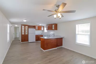 6201 203rd Avenue SW #9, Grand Mound, WA 98531 - Photo 5
