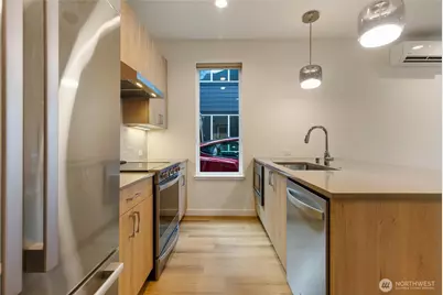115 N 105th Street #B, Seattle, WA 98133 - Photo 25