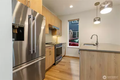 115 N 105th Street #B, Seattle, WA 98133 - Photo 7