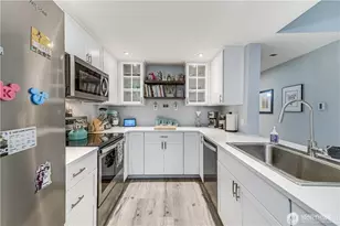 975 Aberdeen Ave NE, Renton, WA 98056 - Photo 5