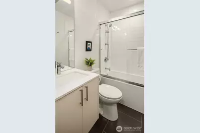 431 26th Avenue E, Seattle, WA 98112 - Photo 25