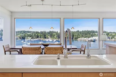 5834 Packard Lane NE, Bainbridge Island, WA 98110 - Photo 13