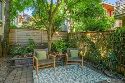 3648 Francis Avenue N #D, Seattle, WA 98103 - Photo 3