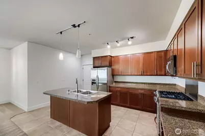 8535 Avondale Road NE #A204, Redmond, WA 98052 - Photo 9