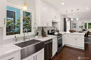 954 19th Ave E, Seattle, WA 98112 - Photo 7